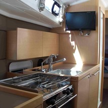 Beneteau Oceanis 38