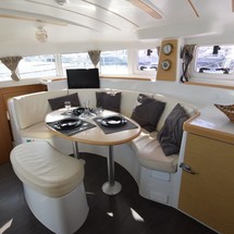 Lagoon 380 S2