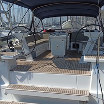 Beneteau Oceanis 51.1