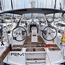 Beneteau Oceanis 38
