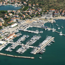 Lagoon 400