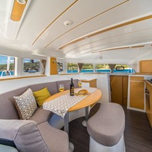 Lagoon 380 S2