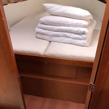 Beneteau Oceanis 38