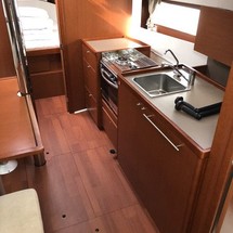 Beneteau Oceanis 38