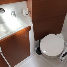 Beneteau Oceanis 38