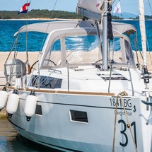 Beneteau Oceanis 38