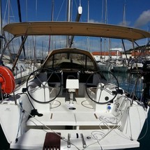 Dufour 350