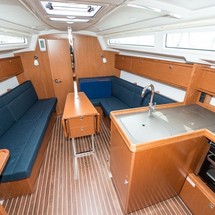 Bavaria CRUISER 34