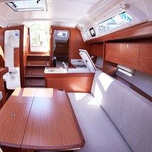Dufour 360