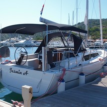 Dufour 360