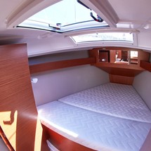 Dufour 360