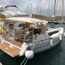 Dufour 382