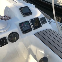 Dufour 382