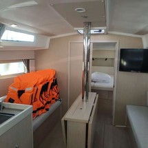 Beneteau Oceanis 38.1