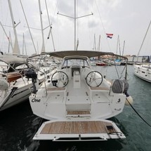 Beneteau Oceanis 38