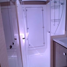 Fountaine Pajot Lucia 40