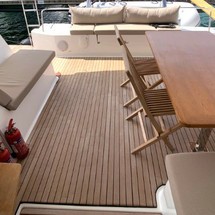 Fountaine Pajot Lucia 40