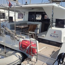 Fountaine Pajot Lucia 40