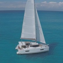 Fountaine Pajot Lucia 40