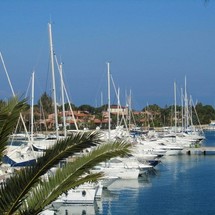 Fountaine Pajot Lucia 40