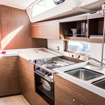 Dufour 390