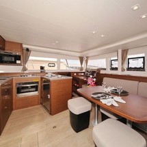 Lagoon 450 F