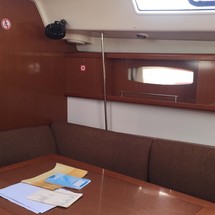 Beneteau Oceanis 43