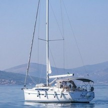 Beneteau Oceanis 38
