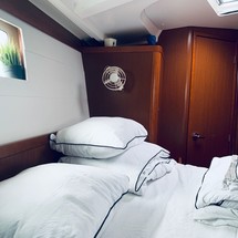 Beneteau Oceanis 48