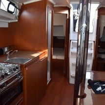 Beneteau Oceanis 38