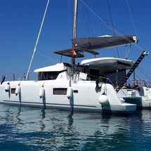 Lagoon 42