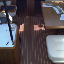 Jeanneau 53