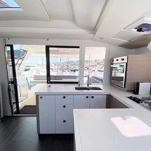 Fountaine Pajot Astrea 42