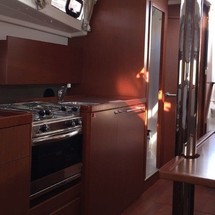 Beneteau Oceanis 38