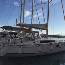 Beneteau Oceanis 38