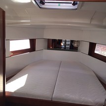 Beneteau Oceanis 38