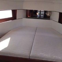 Beneteau Oceanis 38