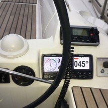 Dufour 382