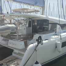 Lagoon 42