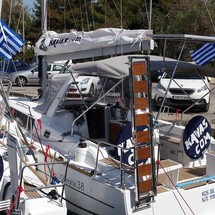 Beneteau Oceanis 38