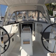 Beneteau Oceanis 38