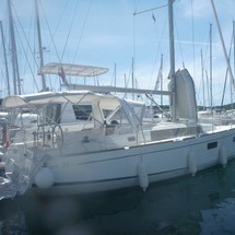 Beneteau Oceanis 38