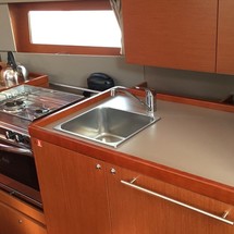 Beneteau Oceanis 38