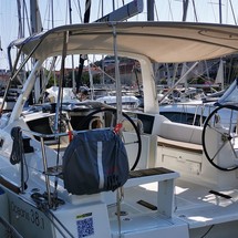 Beneteau Oceanis 38