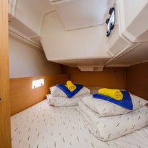 Beneteau Oceanis 38