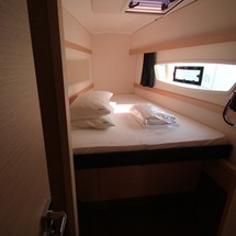 Fountaine Pajot Lucia 40