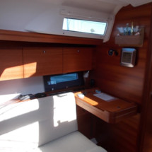 Dufour 350