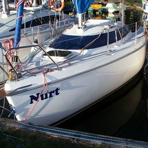 yacht charter 650