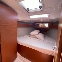 Dufour 360