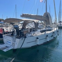Dufour 360